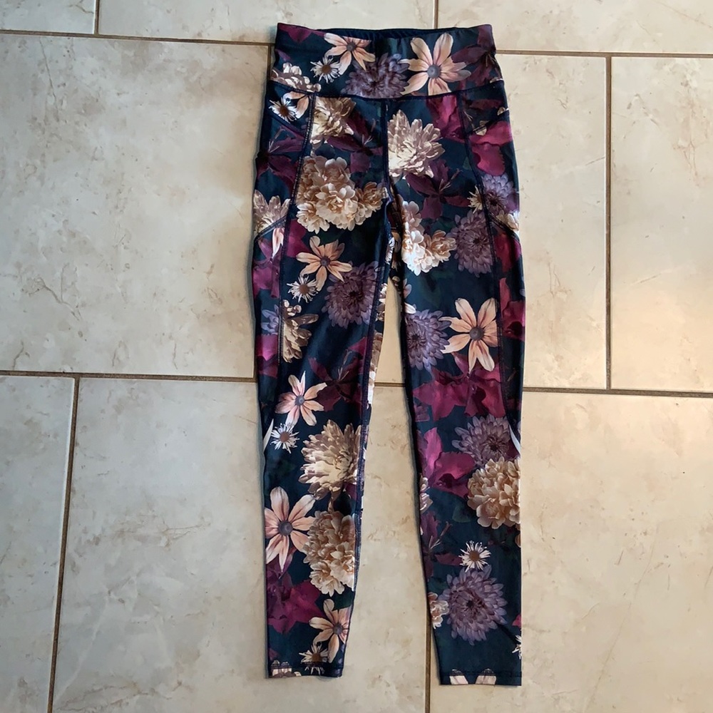 EUC! Sweat Betty Zero Gravity Floral Print Leggings